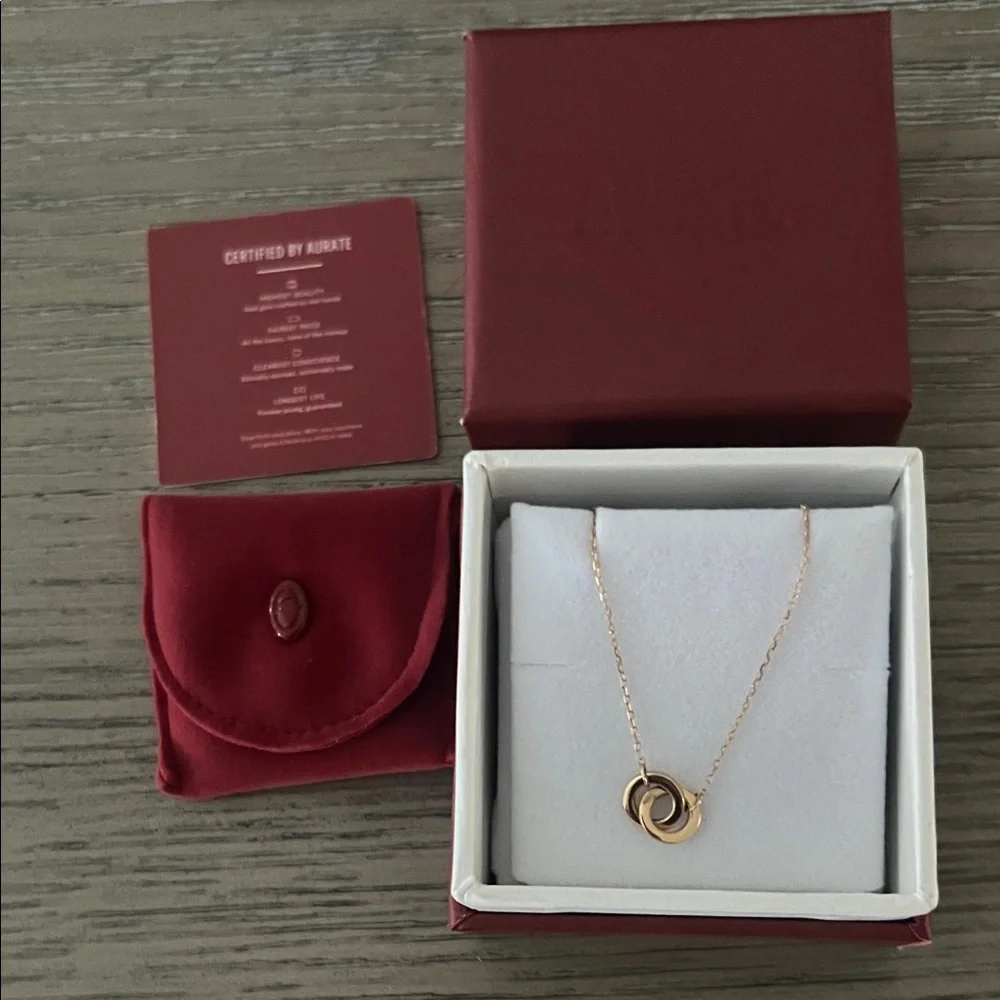 Au Rate Connection Necklace -Elegant Gold Interlocking Circle Necklace - Picture 4 of 8